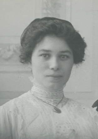 Louise Whitaker Rollins (1890 - 1968) Profile